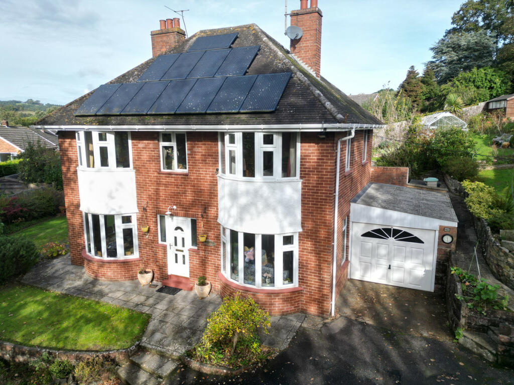 4 bedroom detached house for sale in New North Road, Exeter, EX4