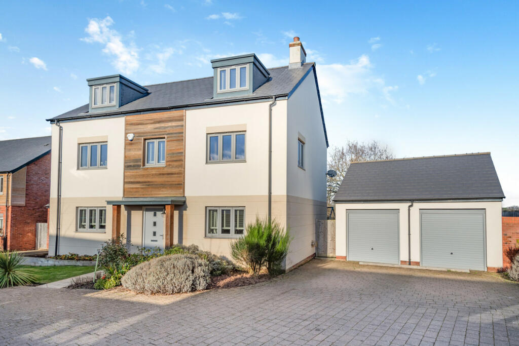 5 bedroom detached house for sale in Clyst St Mary, Exeter, EX5
