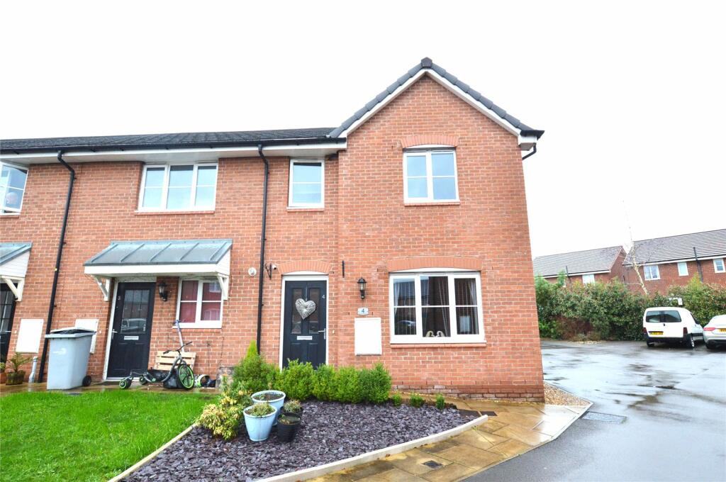 3 bedroom end of terrace house for sale in Reginald Lindop Drive, Alsager, StokeonTrent