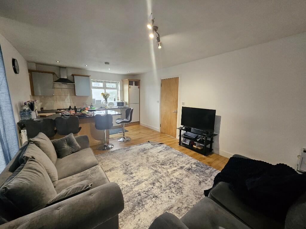 Main image of property: Flat 7, Harrison House, 211 Westwood Road, Ilford, London, IG3