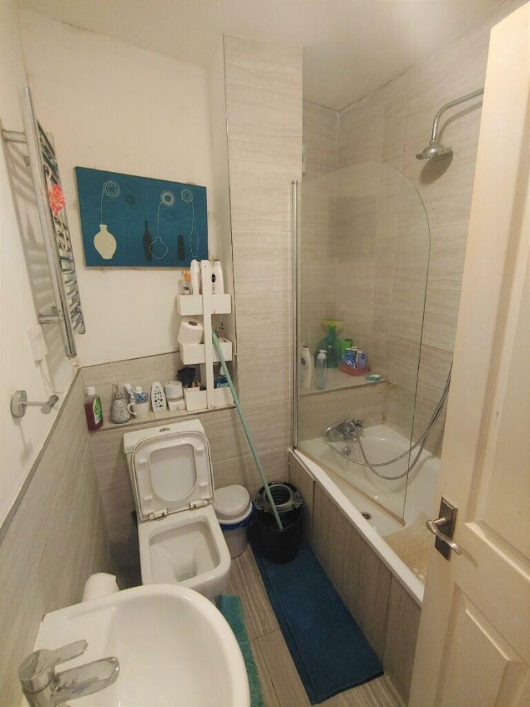 Main image of property: 6B Connaught Road, Ilford, London, IG1