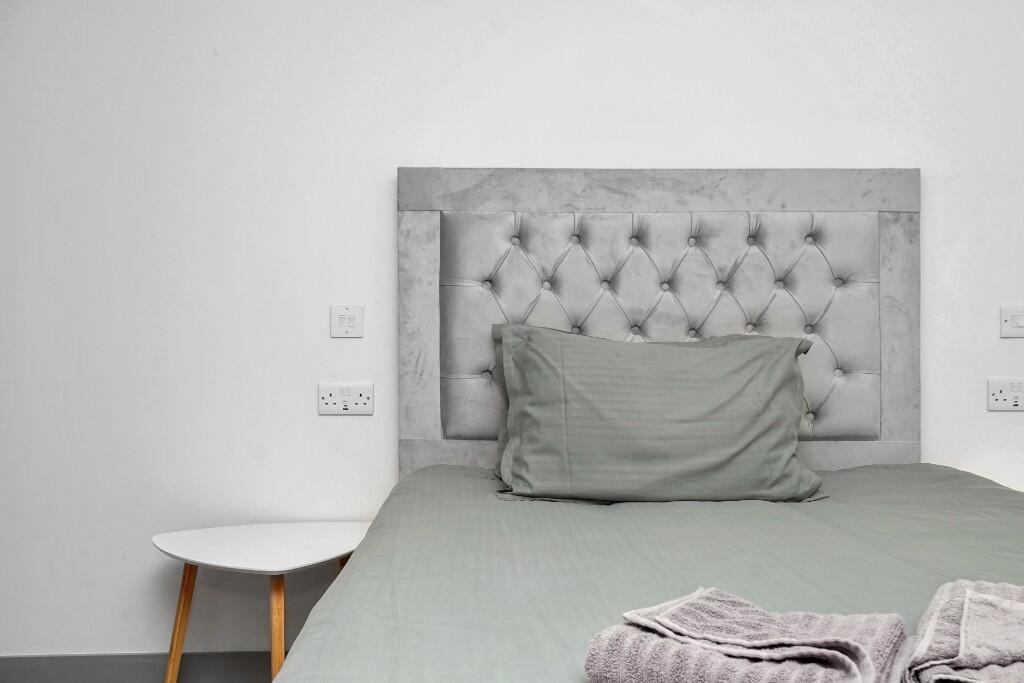 Main image of property: Cranbrook Road, Ilford, London, IG1