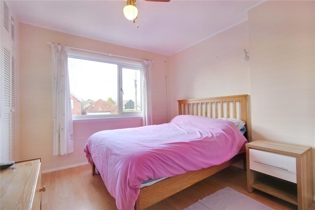 2 bedroom terraced house for sale in Off Sea View Road, Reydon