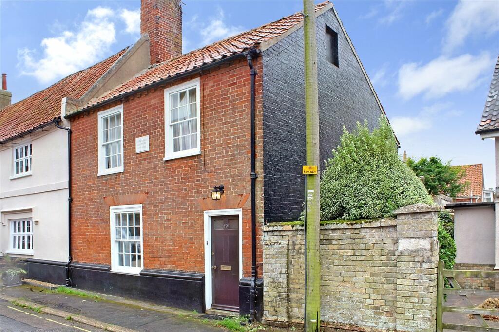 2 bedroom end of terrace house for sale in Park Lane, Southwold