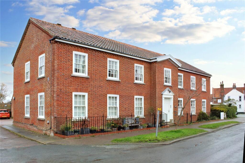 2 bedroom apartment for sale in York Road, Southwold, Suffolk, IP18