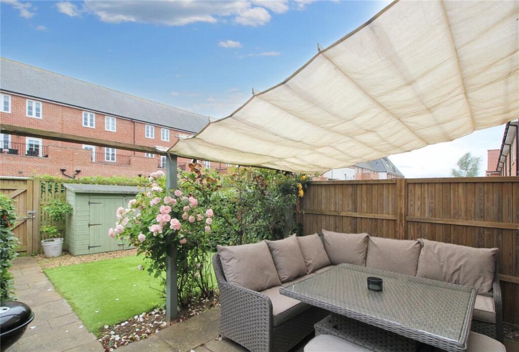 2 bedroom terraced house for sale in Waterside Drive, Ditchingham