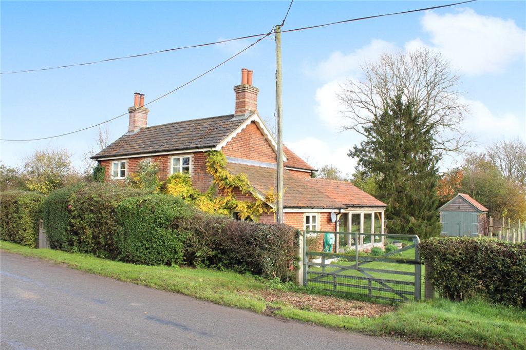 3 bedroom detached house for sale in The Street, Alburgh, Harleston, IP20