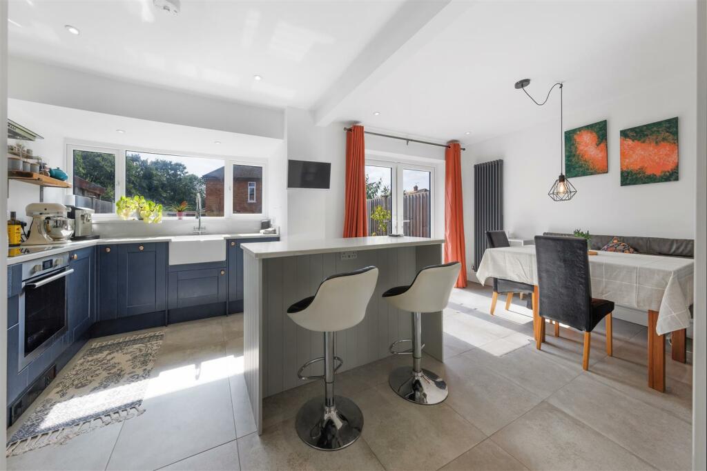 Additional property image - High View Road, Leamington Spa