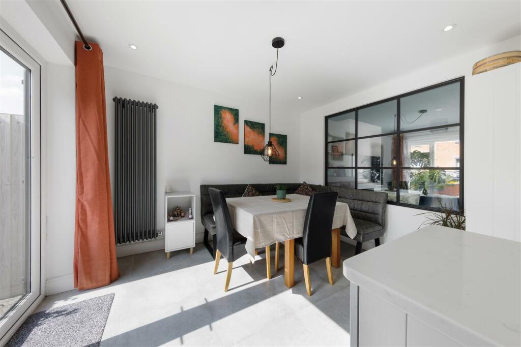 Additional property image - High View Road, Leamington Spa