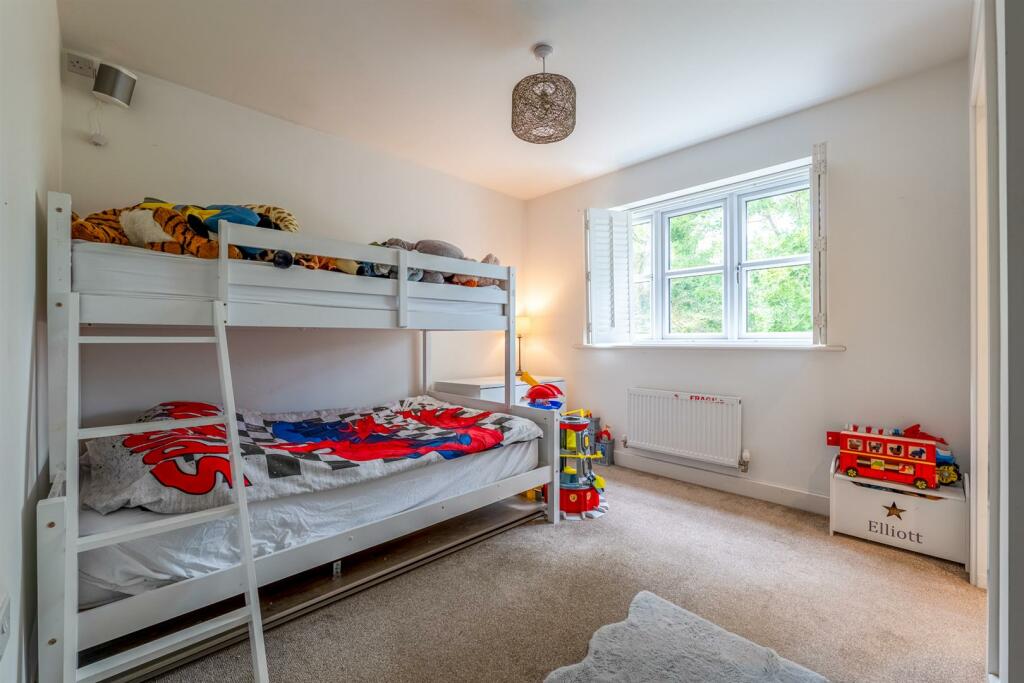 Additional property image - Kestrel Row, Southam