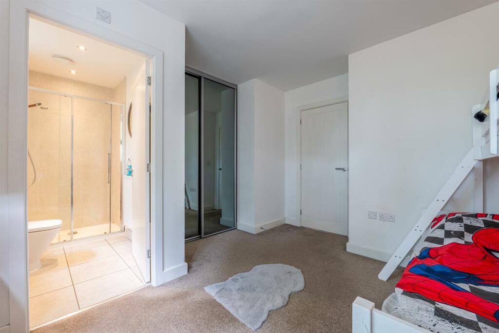 Additional property image - Kestrel Row, Southam