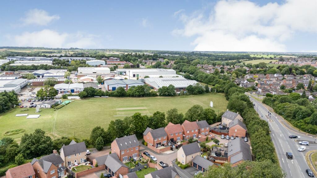 Additional property image - Kestrel Row, Southam