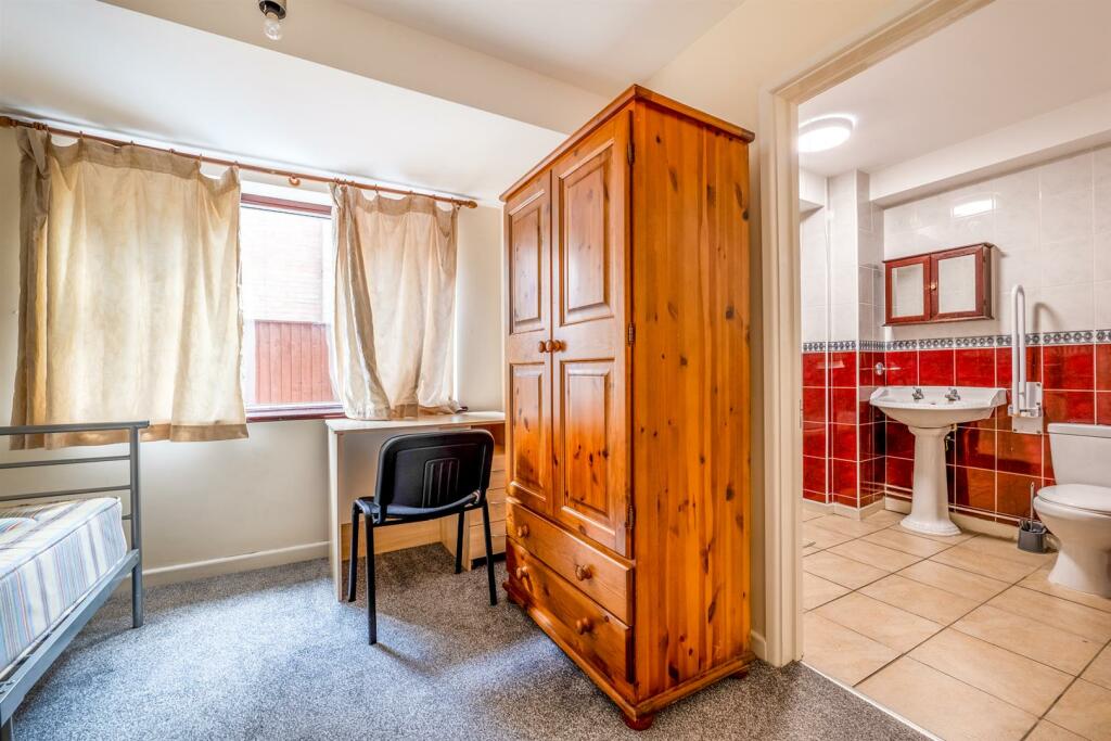 Additional property image - St. Helens Road, Leamington Spa