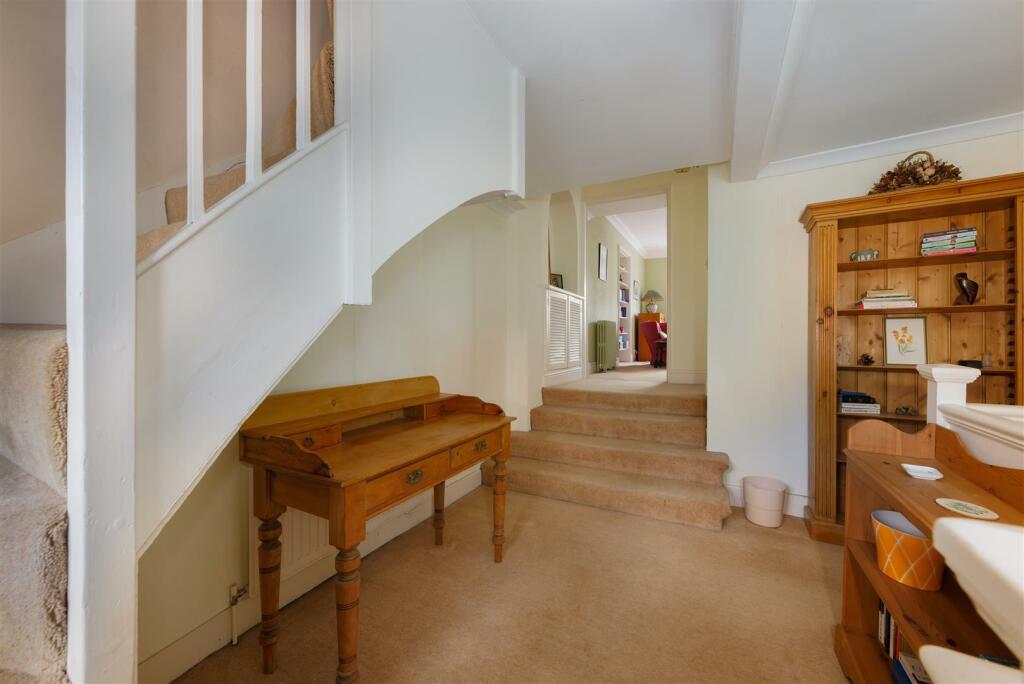 Additional property image - Clarendon Square, Leamington Spa