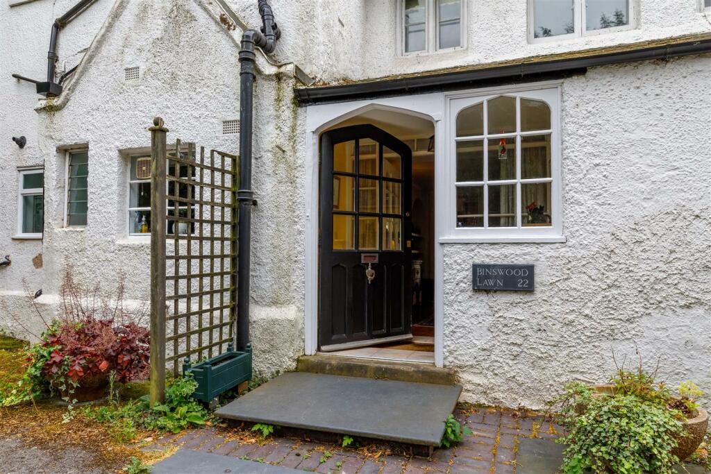 Additional property image - Clarendon Square, Leamington Spa