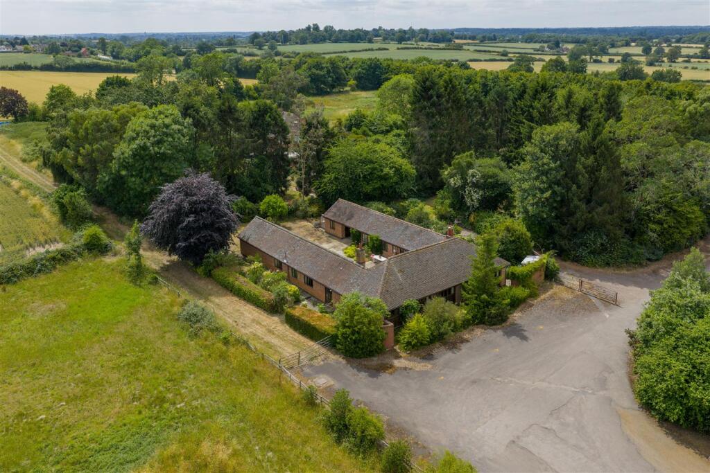 Main image of property: Cubbington Heath Farm, Leicester Lane, Leamington Spa