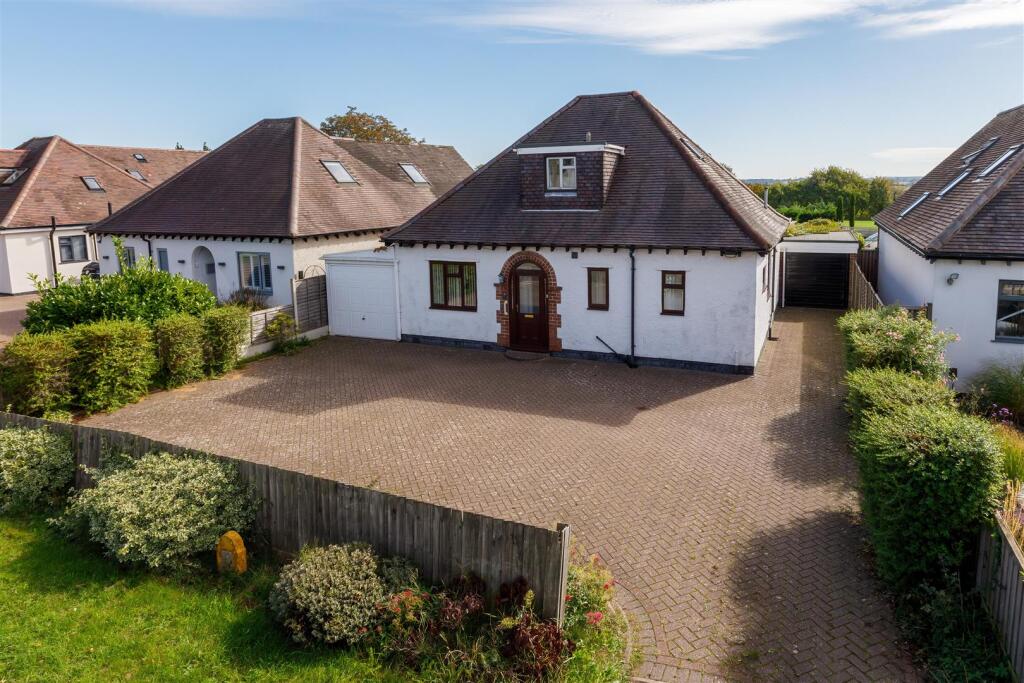 Main image of property: Rugby Road, Cubbington, Leamington Spa