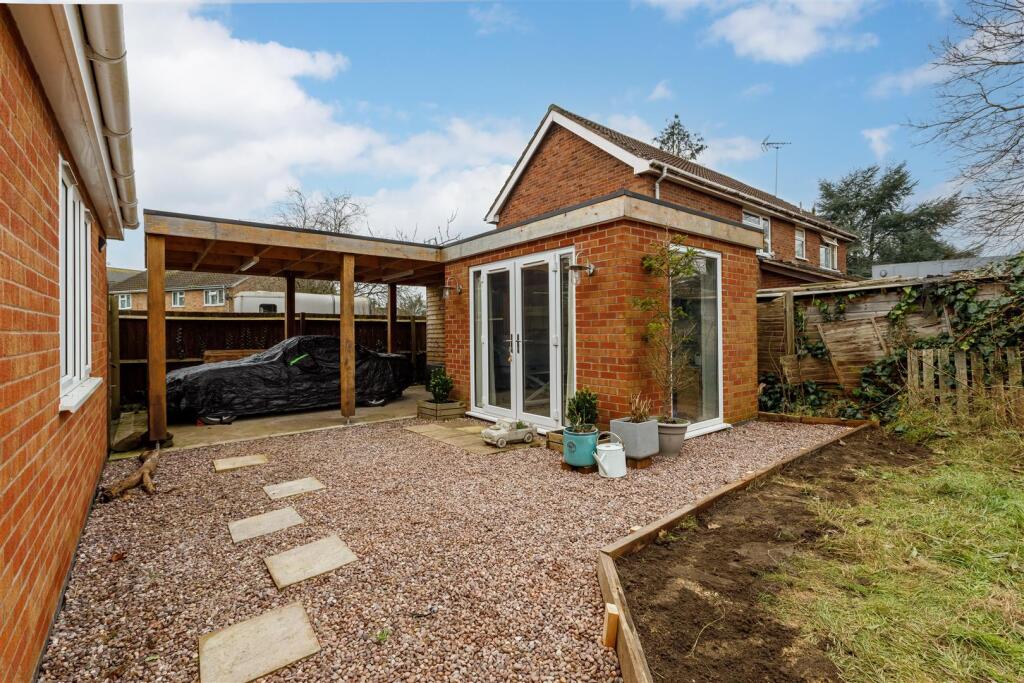 Additional property image - Oakwood Grove, Warwick
