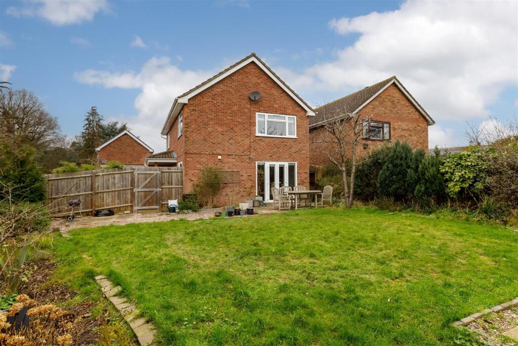 Additional property image - Oakwood Grove, Warwick