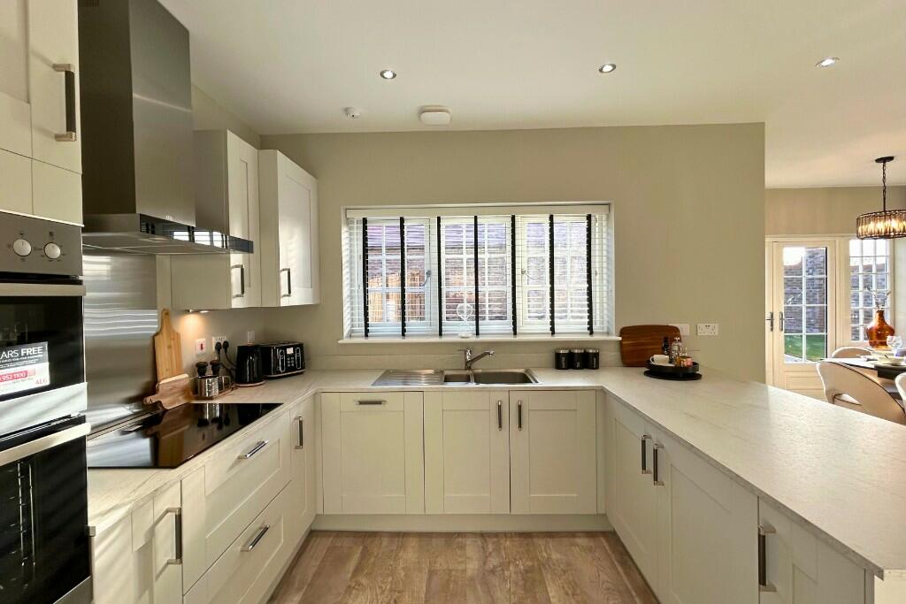 Additional property image - Lambton Park
Bowes Gate Drive
Lambton Park
DH3 4DS
