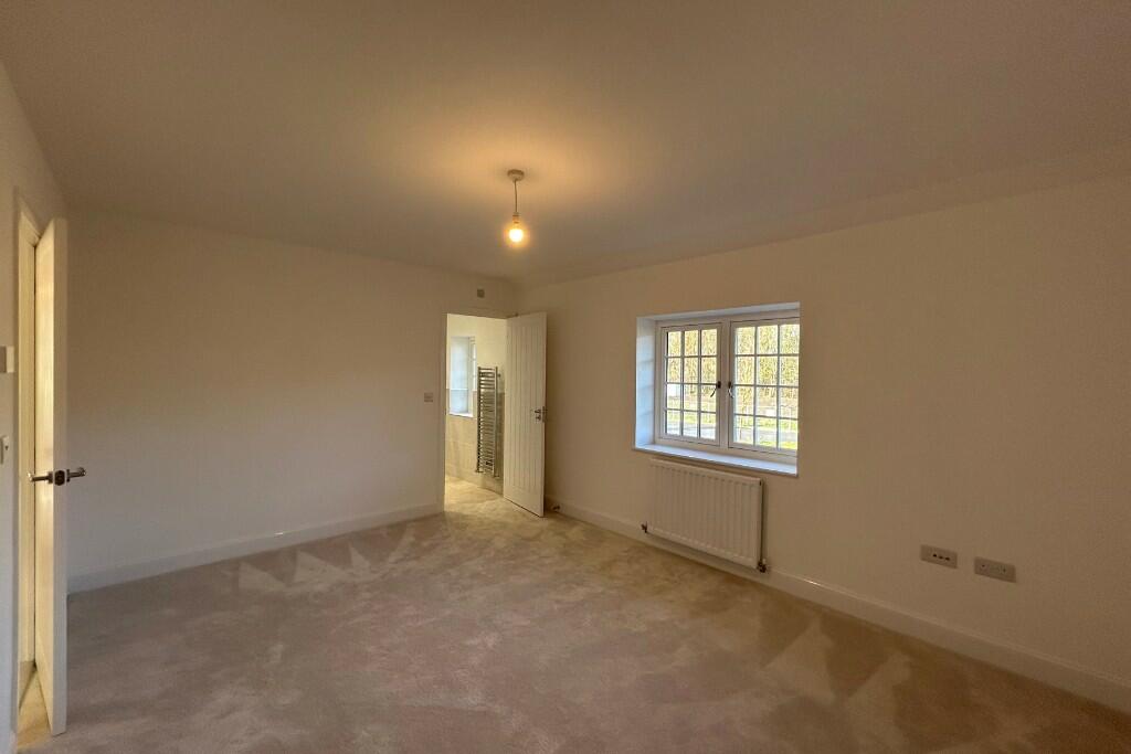 Additional property image - Lambton Park
Bowes Gate Drive
Lambton Park
DH3 4DS