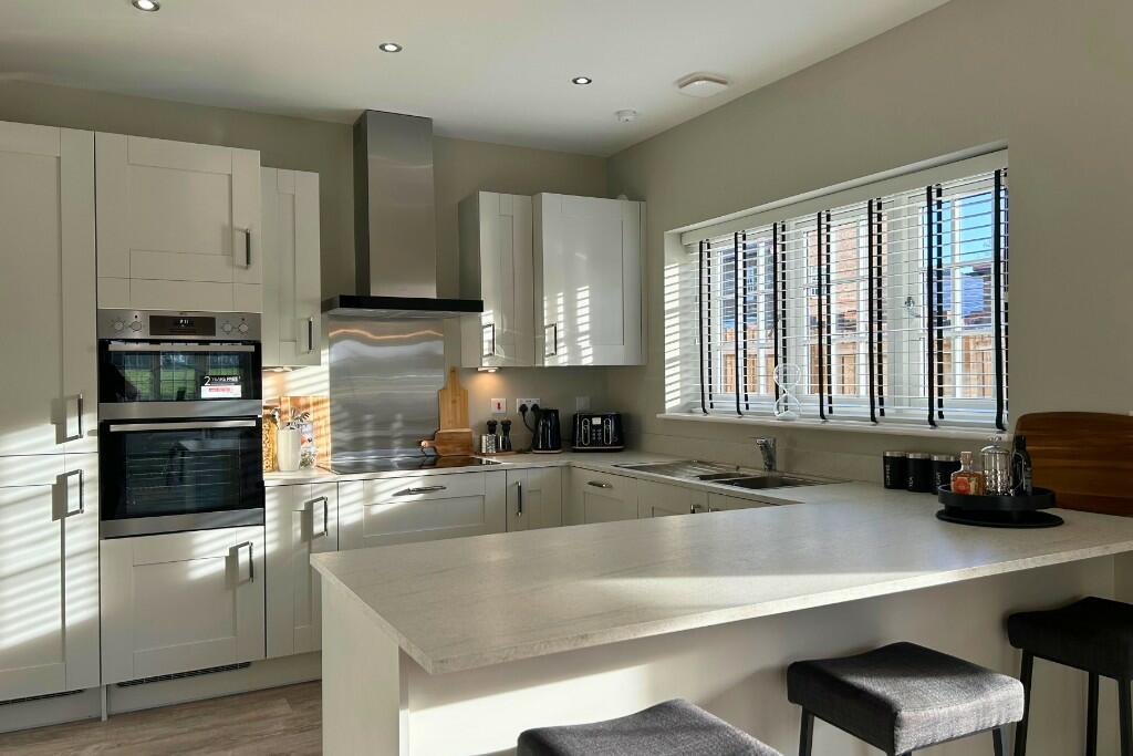 Additional property image - Lambton Park
Bowes Gate Drive
Lambton Park
DH3 4DS