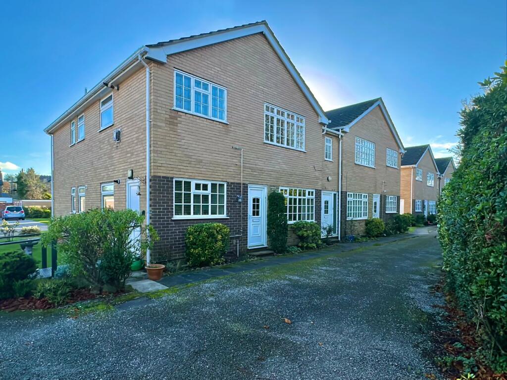 2 bedroom apartment for sale in Old Town Lane, Formby, Liverpool, L37