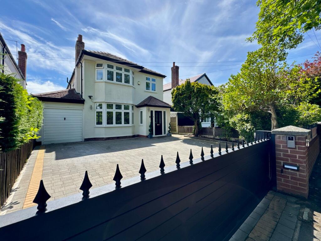 Main image of property: Phillips Lane, Formby, Liverpool, L37