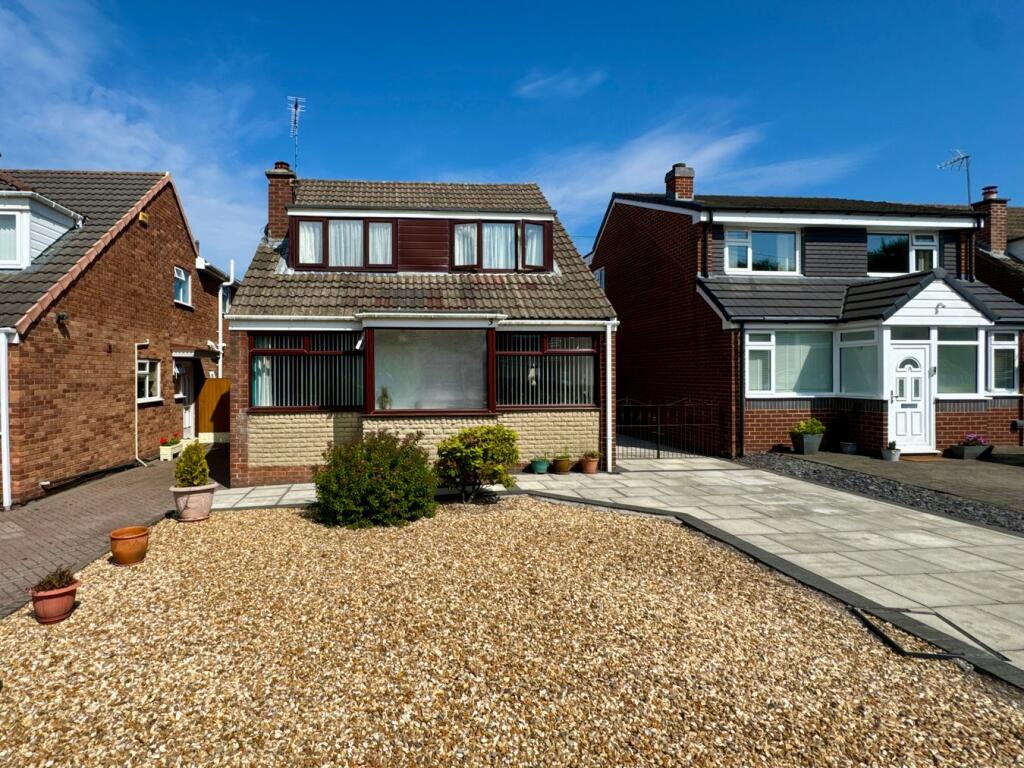 Main image of property: Springfield Close, Formby, Liverpool, L37