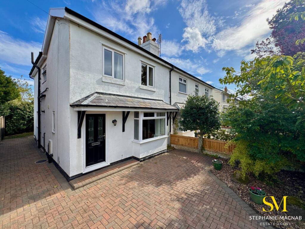Main image of property: Deansgate Lane North, Formby, Liverpool, L37