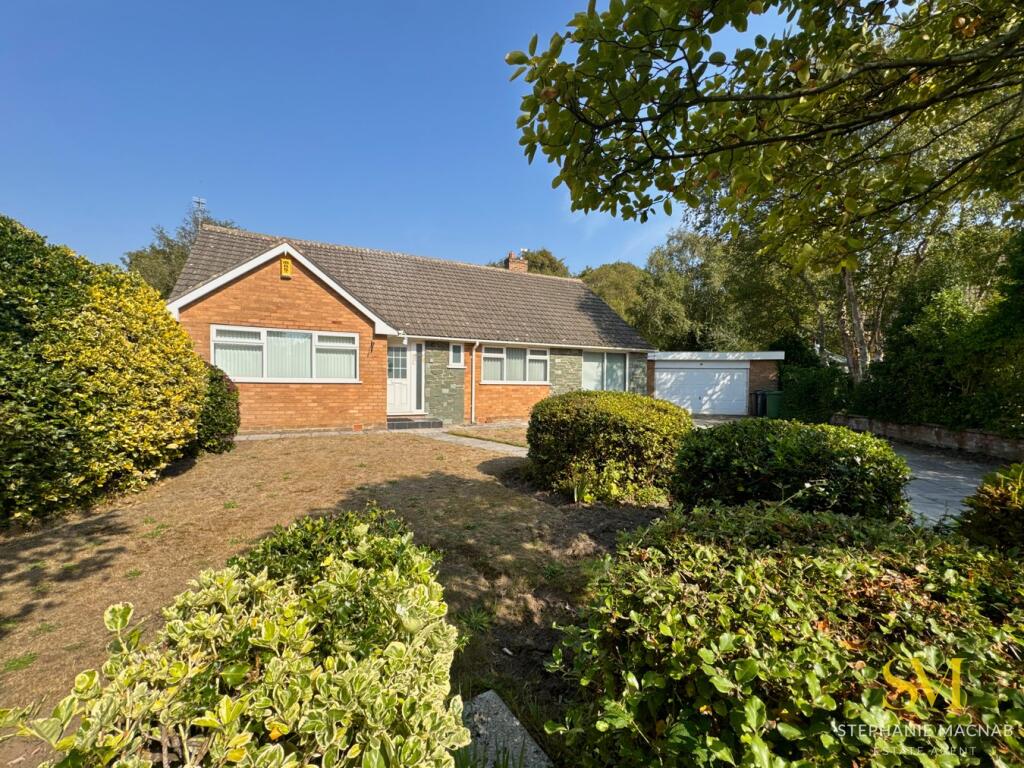 Main image of property: Firs Close, Formby, Liverpool, L37