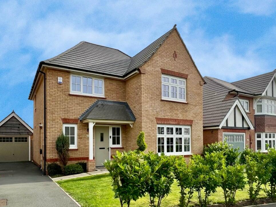 4 bedroom detached house for sale in Andrews Lane, Formby, Liverpool, L37