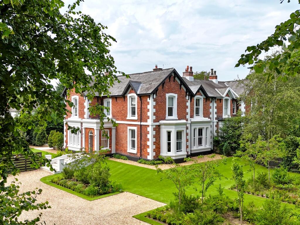 Main image of property: College Avenue, Formby, Liverpool, L37