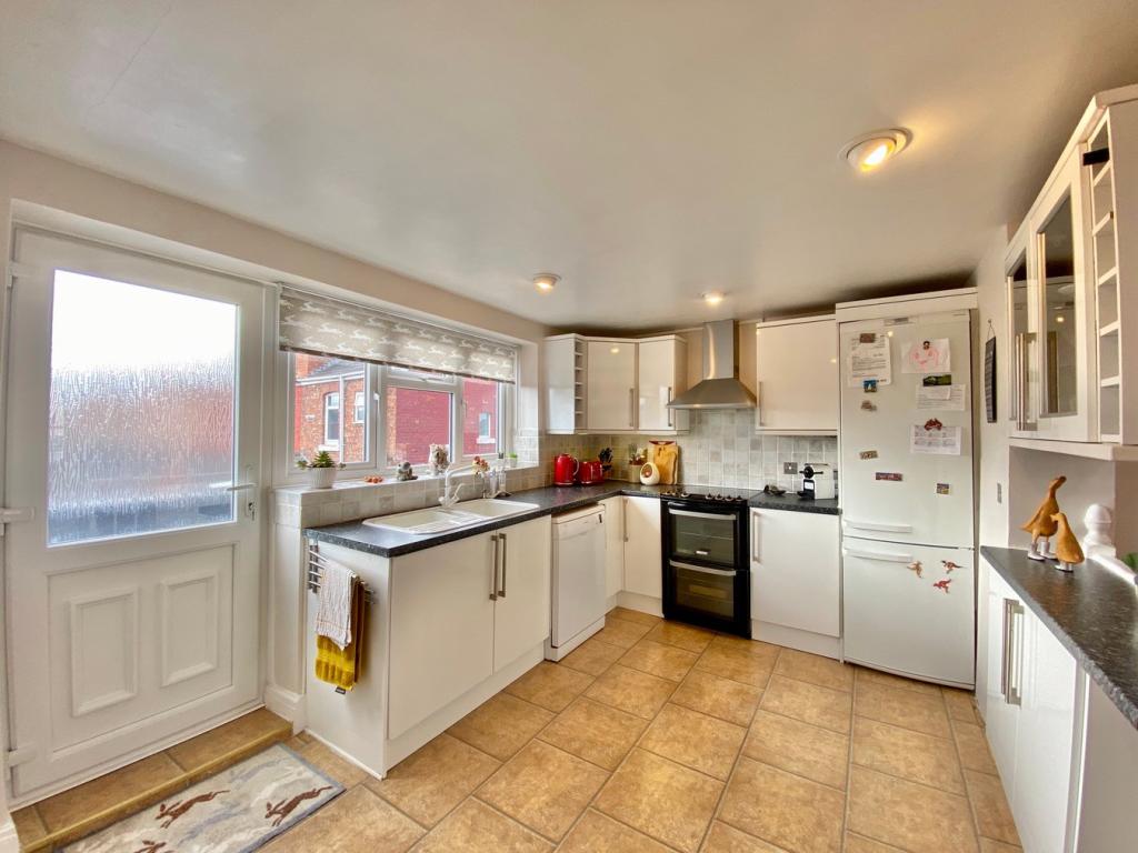 3 bedroom detached house for sale in Poulton Road, Southport, PR9