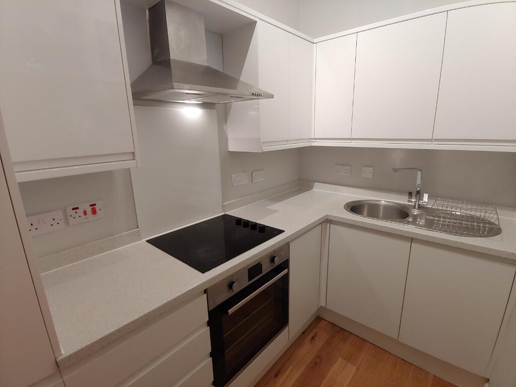 2 bedroom flat for rent in Blackwood Crescent, Newington, Edinburgh, EH9