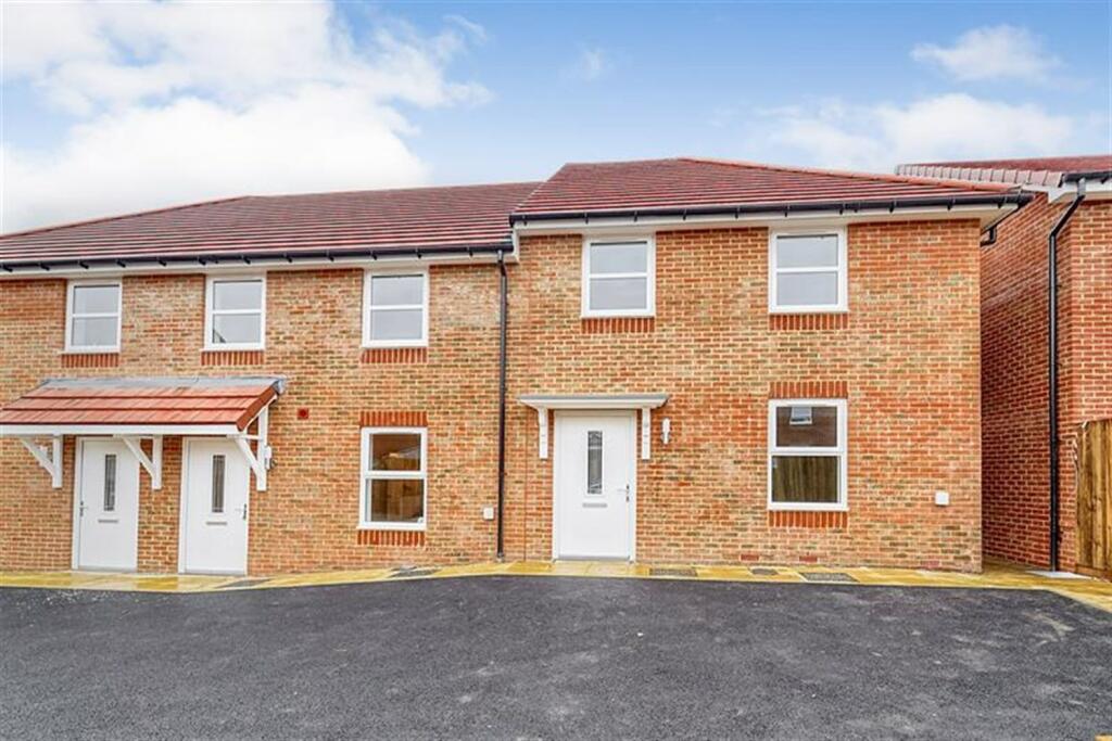 Main image of property: 3 bedroom End of Terrace House in Gabriel Lane, Sturry