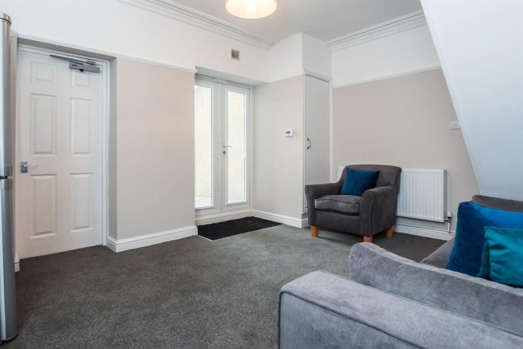 Additional property image - 3 bedroom Terraced House in Staple Hill Road, Fishponds
