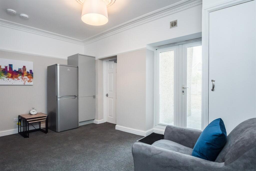 Additional property image - 3 bedroom Terraced House in Staple Hill Road, Fishponds