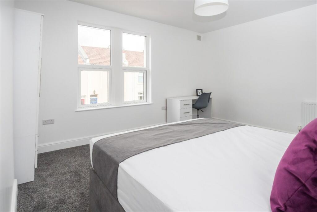 Additional property image - 3 bedroom Terraced House in Beaufort Street, Bristol