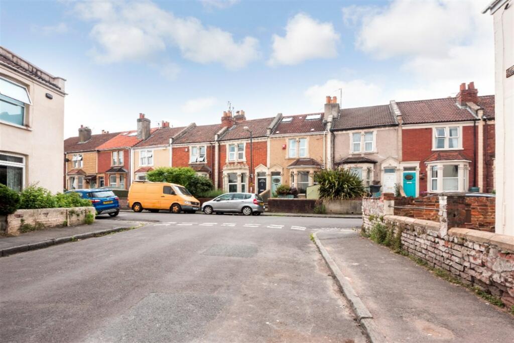 Additional property image - 3 bedroom Terraced House in Beaufort Street, Bristol