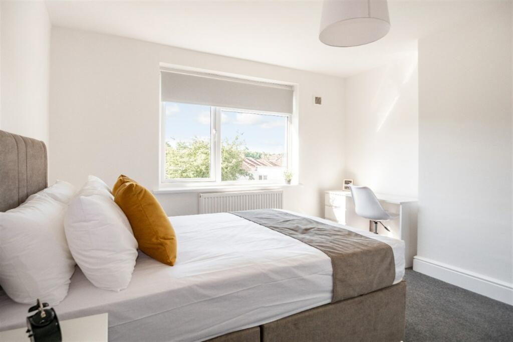 Additional property image - 4 bedroom Semi Detached House in Jean Road, Bristol