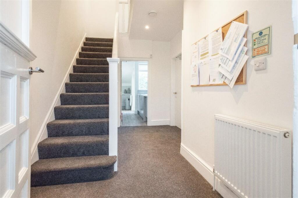 Additional property image - 4 bedroom Semi Detached House in Jean Road, Bristol