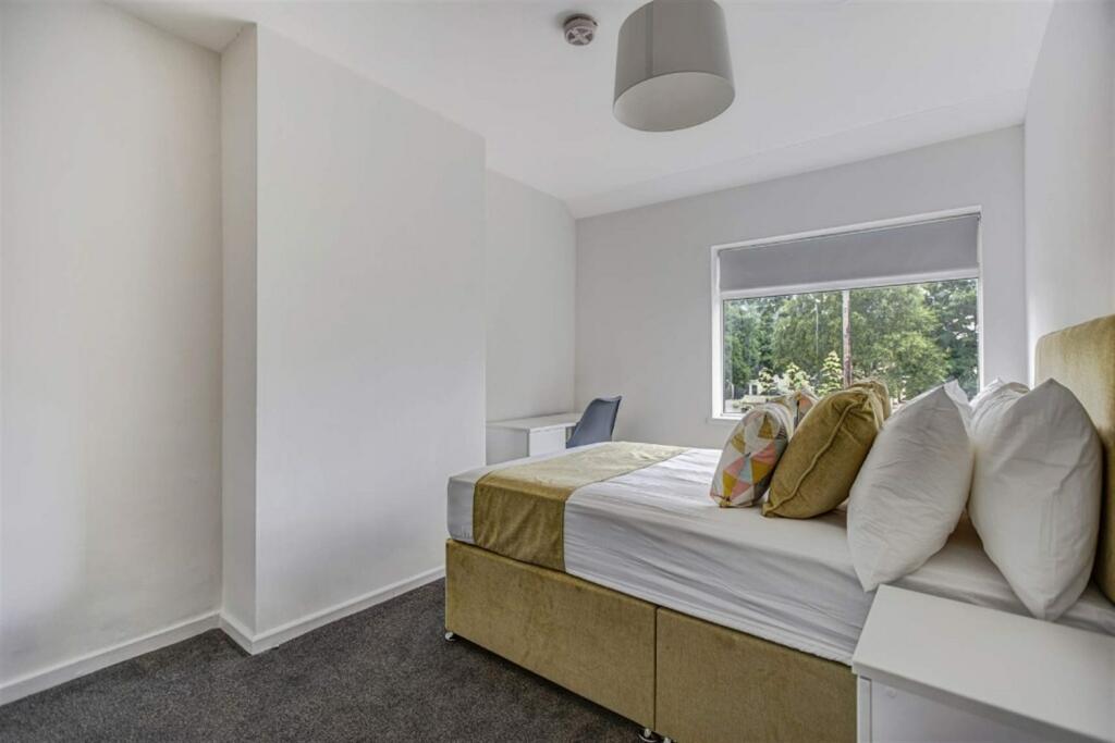 Additional property image - 4 bedroom End of Terrace House in Greystoke Avenue, Bristol