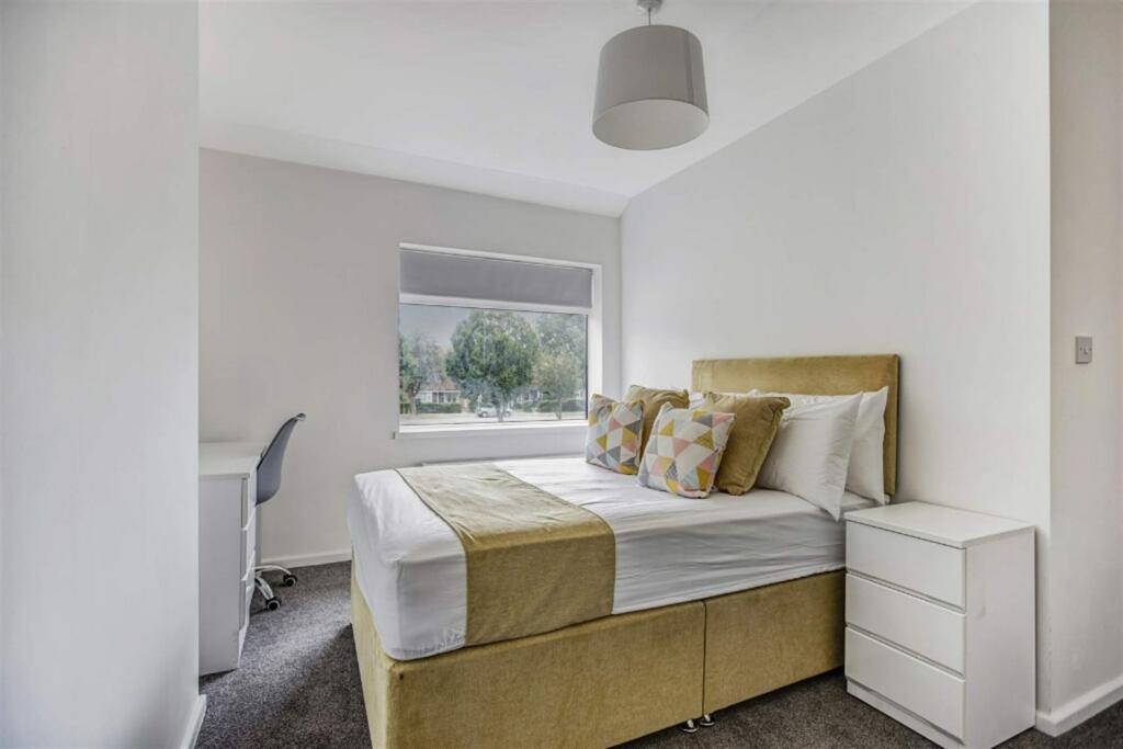 Additional property image - 4 bedroom End of Terrace House in Greystoke Avenue, Bristol