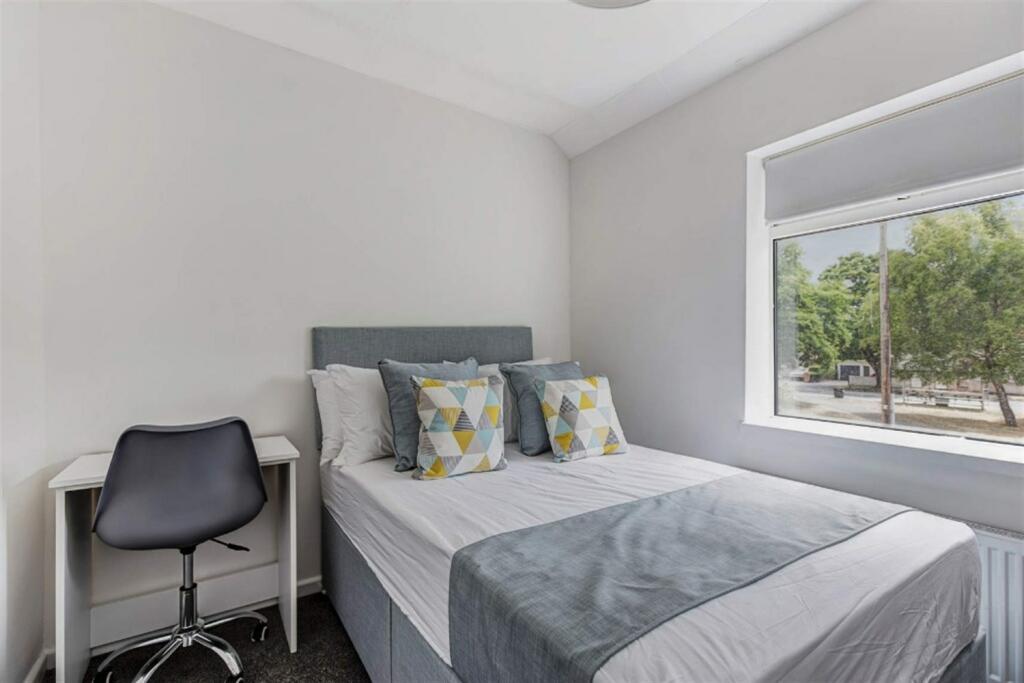 Additional property image - 4 bedroom End of Terrace House in Greystoke Avenue, Bristol