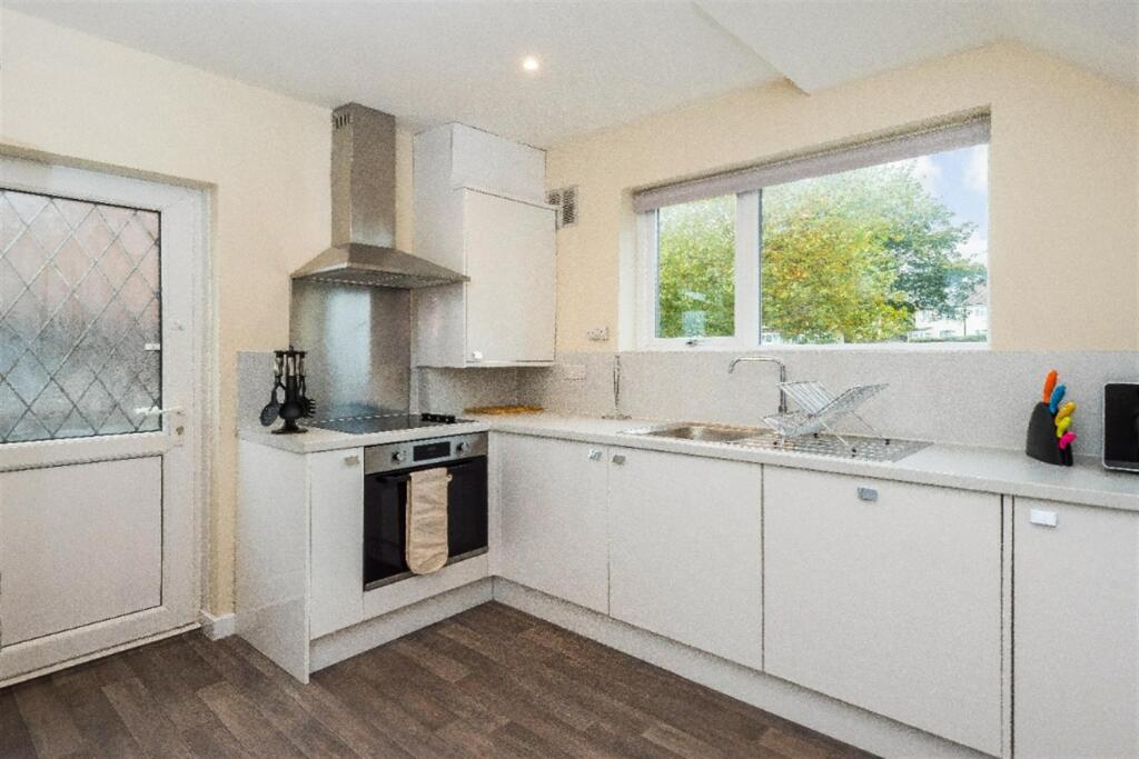 Additional property image - 4 bedroom Semi Detached House in Greystoke Avenue, Bristol