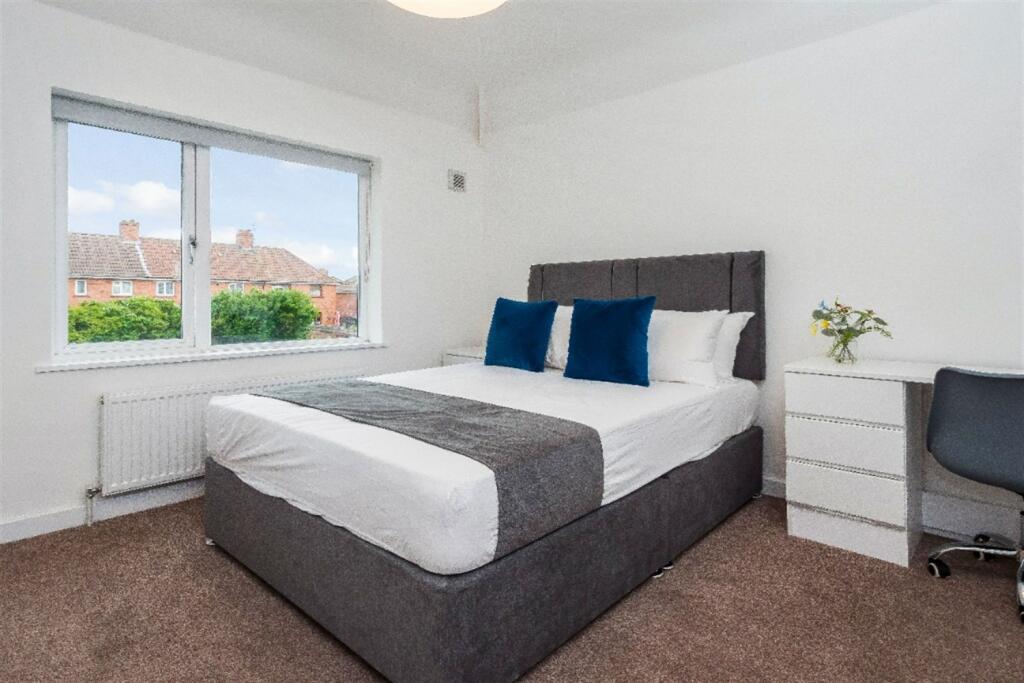 Additional property image - 4 bedroom Semi Detached House in Greystoke Avenue, Bristol