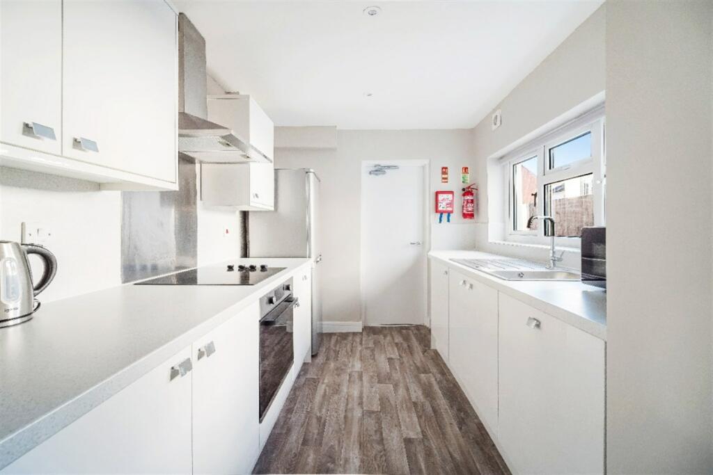 Additional property image - 3 bedroom Terraced House in Dartmoor Street, Bristol