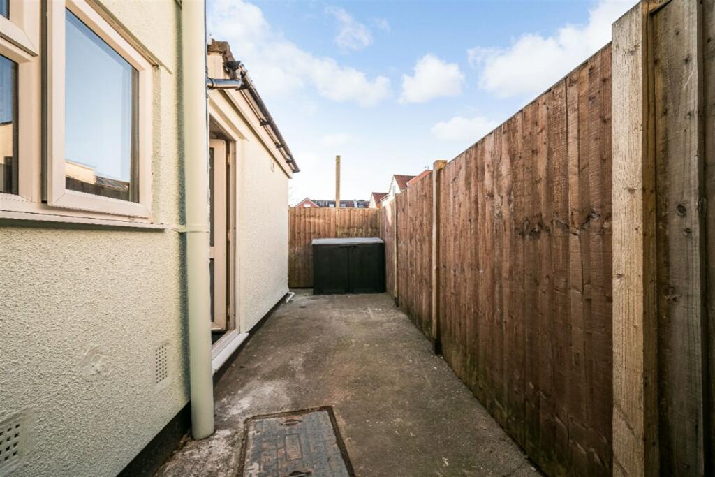 Additional property image - 3 bedroom Terraced House in Dartmoor Street, Bristol