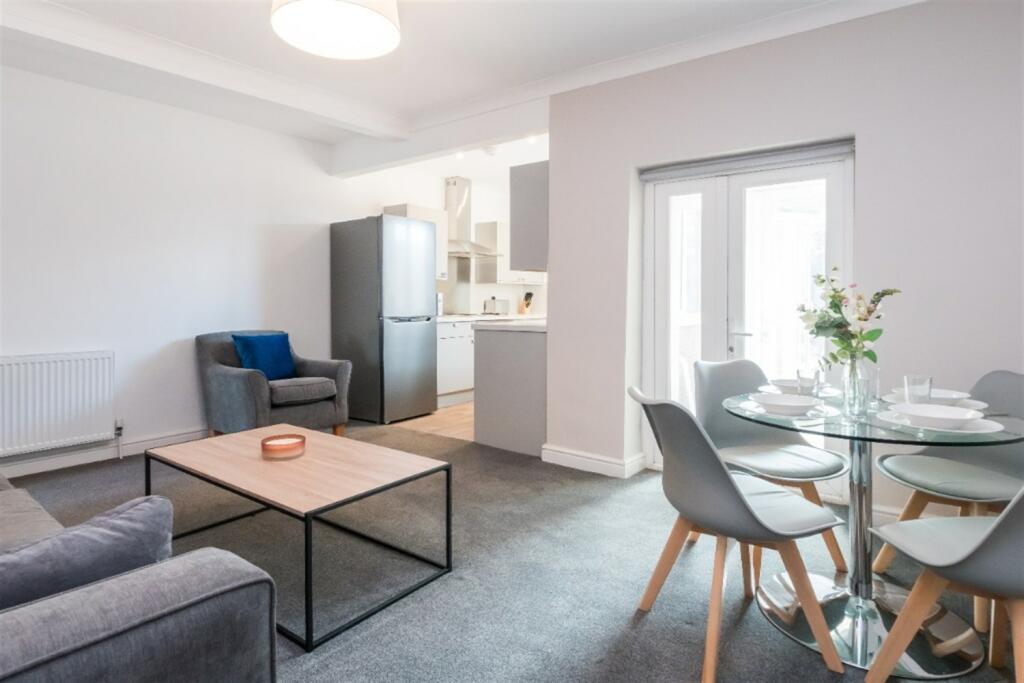 Additional property image - 4 bedroom Terraced House in Balmain Street, Bristol